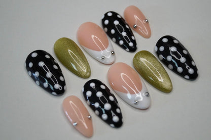 Polka Leaf Glow